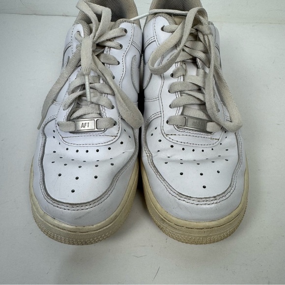 Nike White Classic Air Force 1 AF1 Sneakers Chunky Platform Trendy - Picture 3 of 7